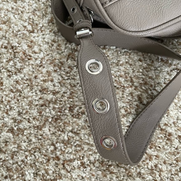 Tan crossbody purse - Picture 5 of 5